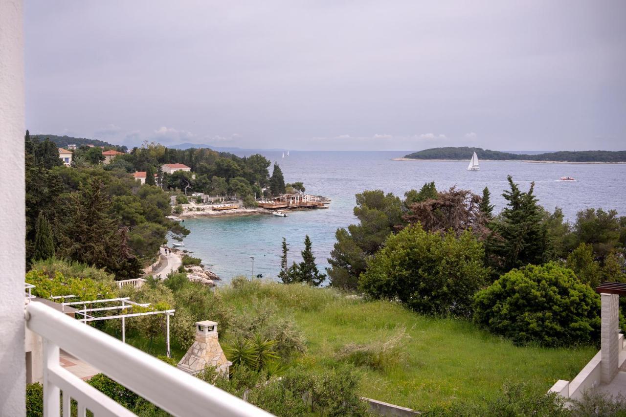 Feelhvar Along Bluelagoon Beach Hvar Town Exterior foto