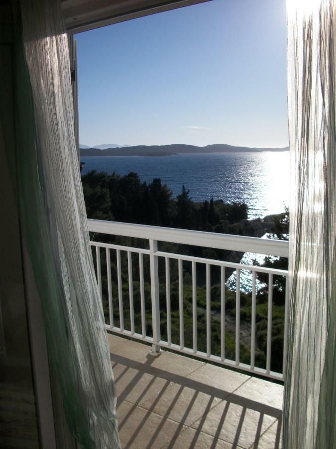 Feelhvar Along Bluelagoon Beach Hvar Town Exterior foto